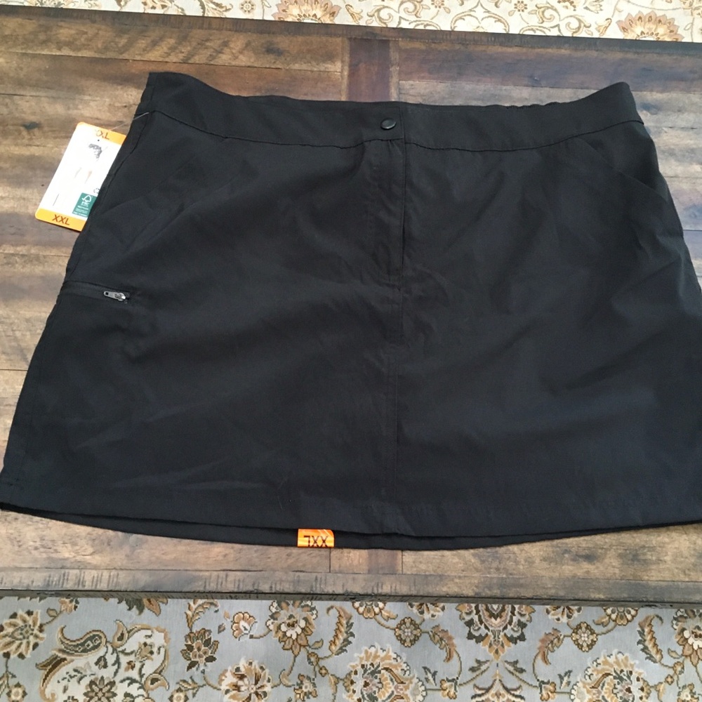 NWT 32 Cool XXL Black Women's Skort With Pockets New